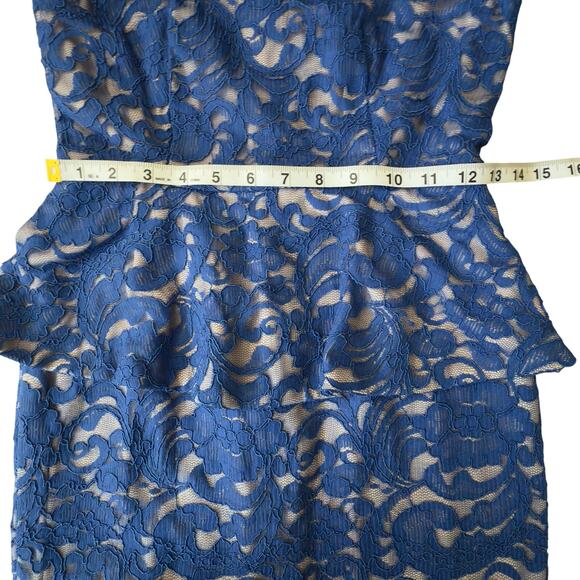 Cache Blue Lace Peplum Cocktail Dress Size 2 - Picture 4 of 7